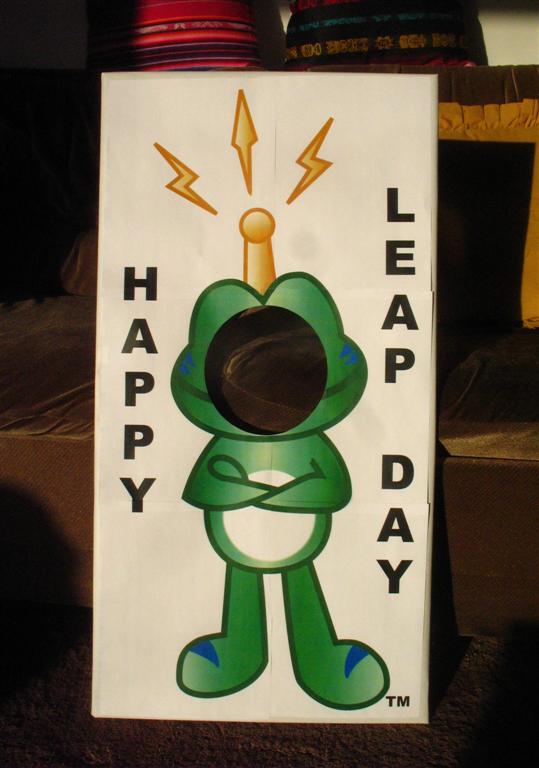 [Finished Signal the Frog Photo Prop]